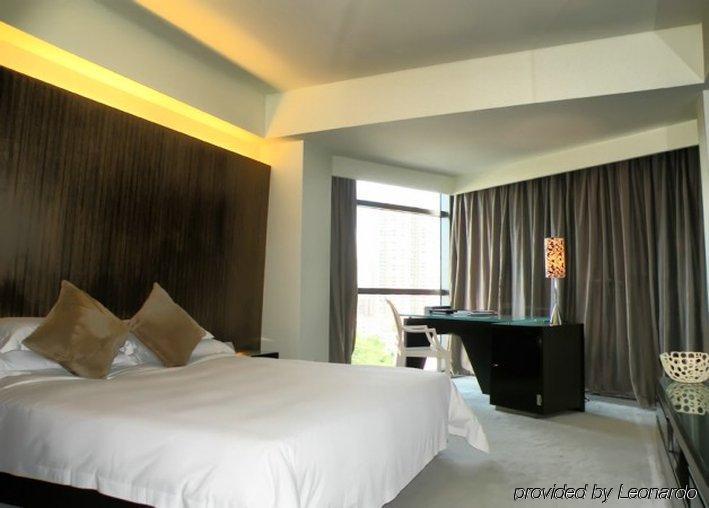 Mehood Lestie International Hotel Zhuhai Lovers Road Branch - Free Breakfast & Free Afternoon Tea & Free Midnight Snack Номер фото