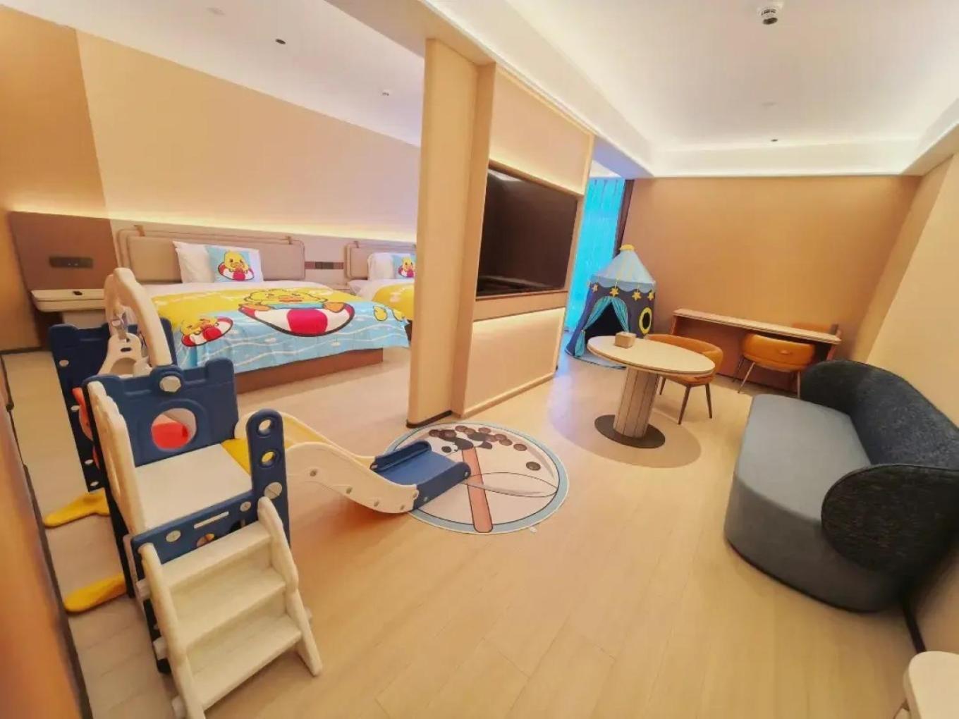 Mehood Lestie International Hotel Zhuhai Lovers Road Branch - Free Breakfast & Free Afternoon Tea & Free Midnight Snack Экстерьер фото