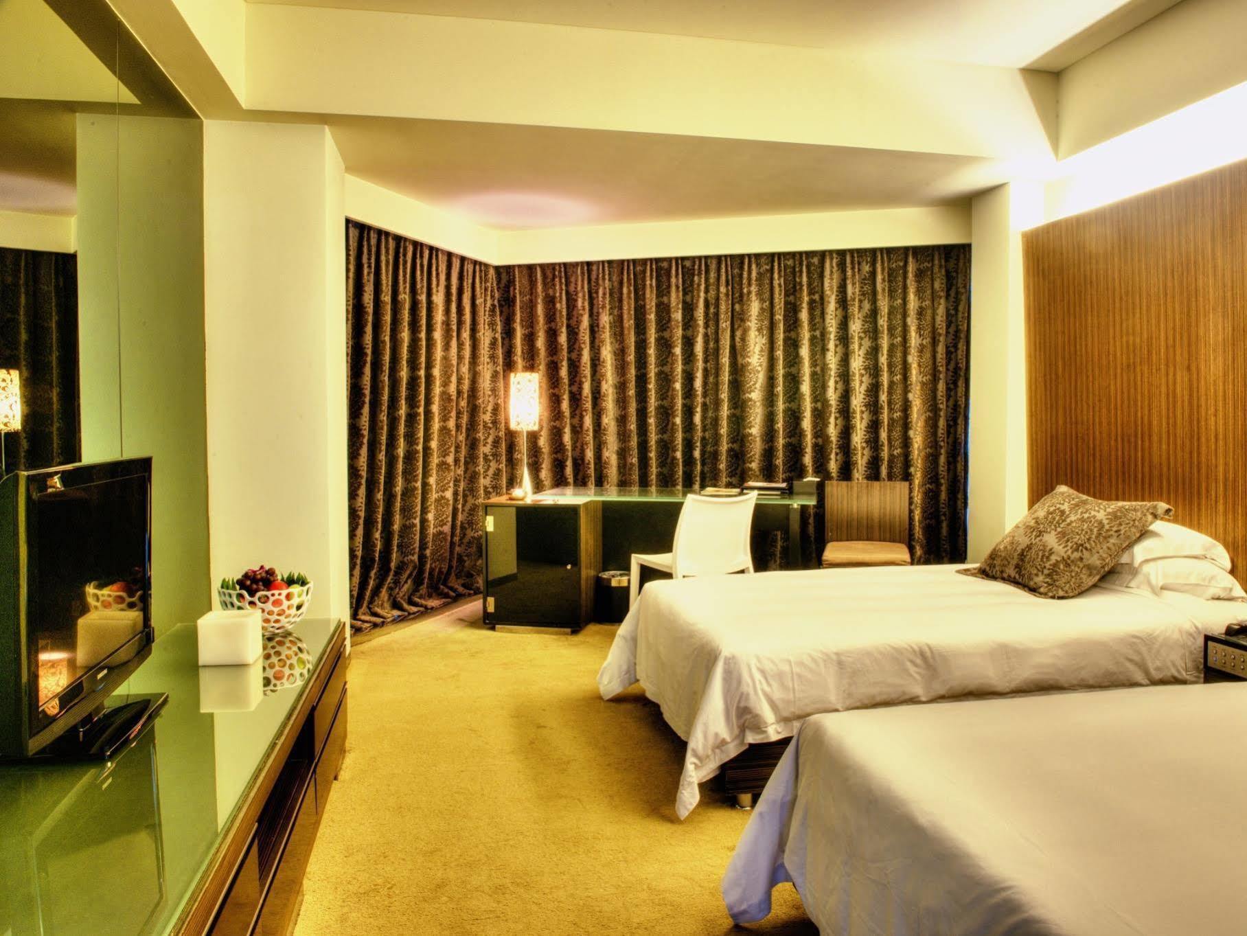 Mehood Lestie International Hotel Zhuhai Lovers Road Branch - Free Breakfast & Free Afternoon Tea & Free Midnight Snack Экстерьер фото